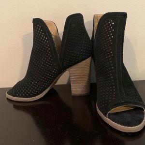 Lucy Brand Perforated Sandal Bootie sz 8.5